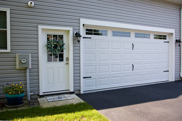 24/7 Emergency Garage Door experts in Newington, VA